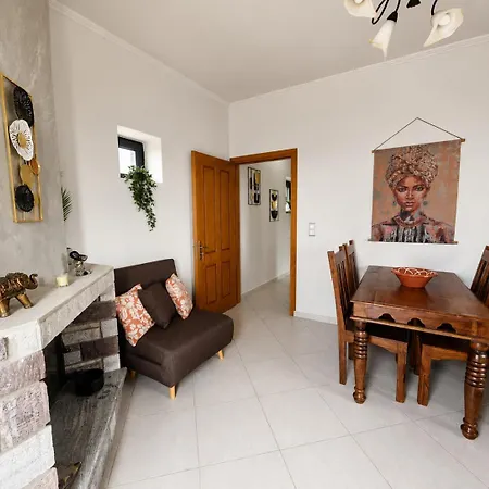 شقة Luxury Retreat In The Heart Of Mani With A Sea View *