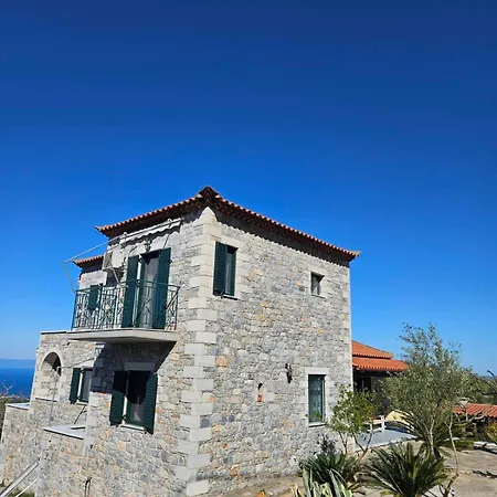 شقة Luxury Retreat In The Heart Of Mani With A Sea View
