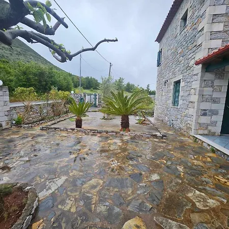 Luxury Retreat In The Heart Of Mani With A Sea View *